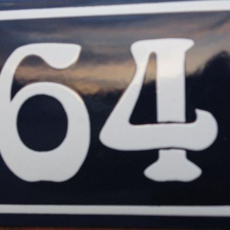 索尔兹伯里 Number 64酒店 外观 照片